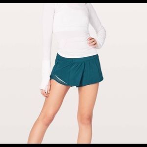 Lululemon Hotty Hot Long 4” Nile Blue Sz 8